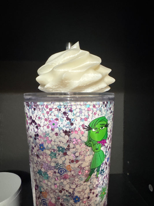Whipped topping white